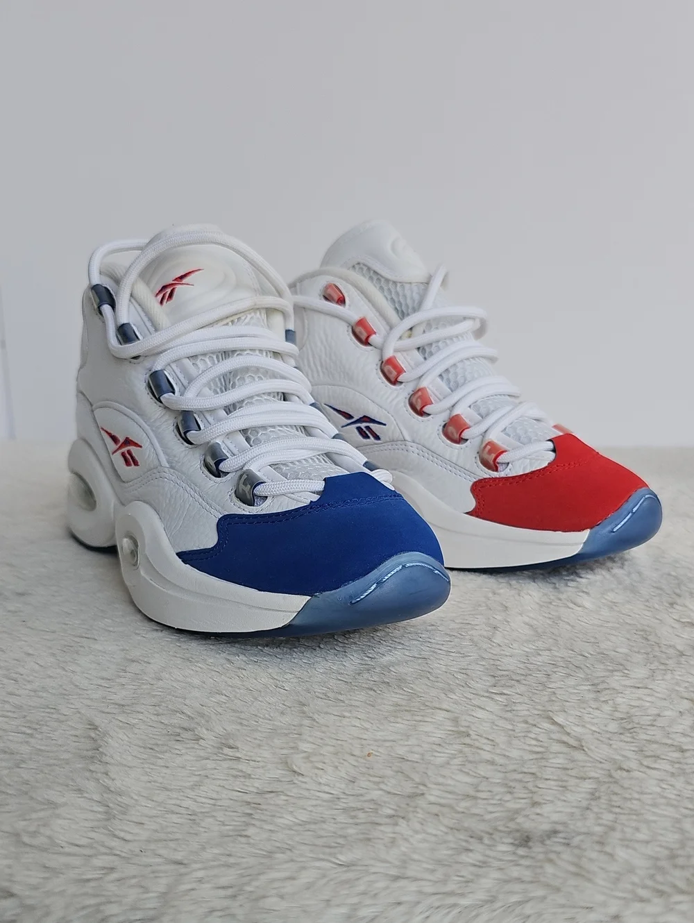 Reebok Question Mid Double Cross Sneakers Split Toe FV8122 US 5.5Y / Women 7